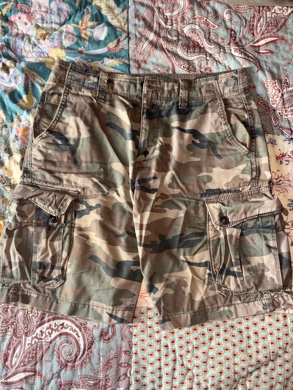 American Eagle Outfitters Men's Camo Cargo Shorts
